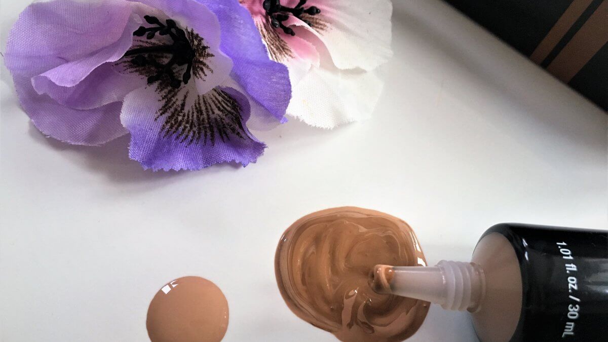 NYX Pro Foundation Mixers: 'White' mixed with L'Oreal Infallible Pro Glow in 204 